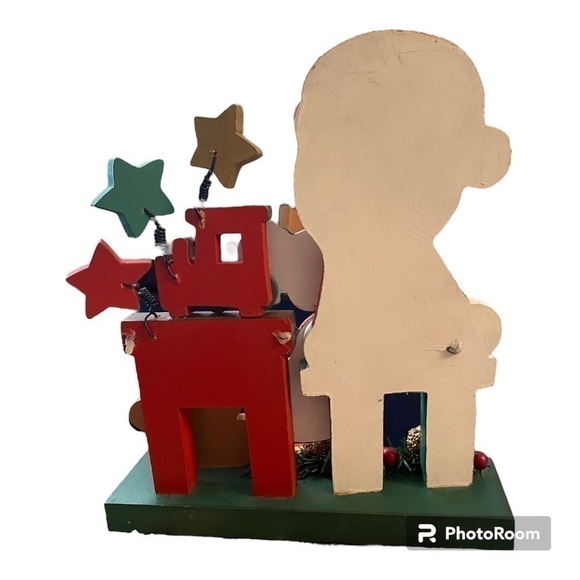 Vintage Old-world / North Woods Cabin Santa With Hand  VINTAGE K MART HOLIDAY SANTA IN HIS WORKSHOP WOOD FIGURE